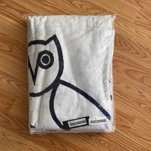 OVO beach towel white ( reversible )